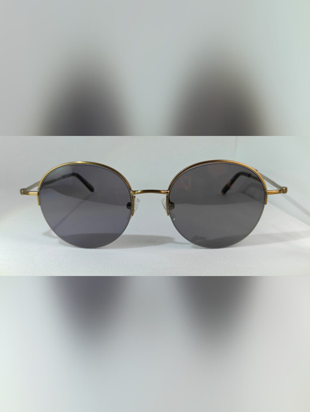 Sun Albee. Classic Round Antique Gold Frame. Semi Rimless.